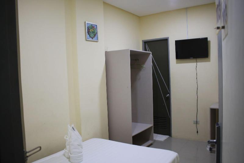 Photo of Rusville Hotel & Residences, 3-star hotel in Naga