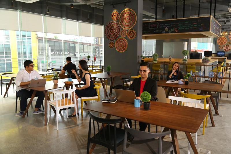 Photo of Diamond Hotel Philippines, 3-star hotel in Ermita