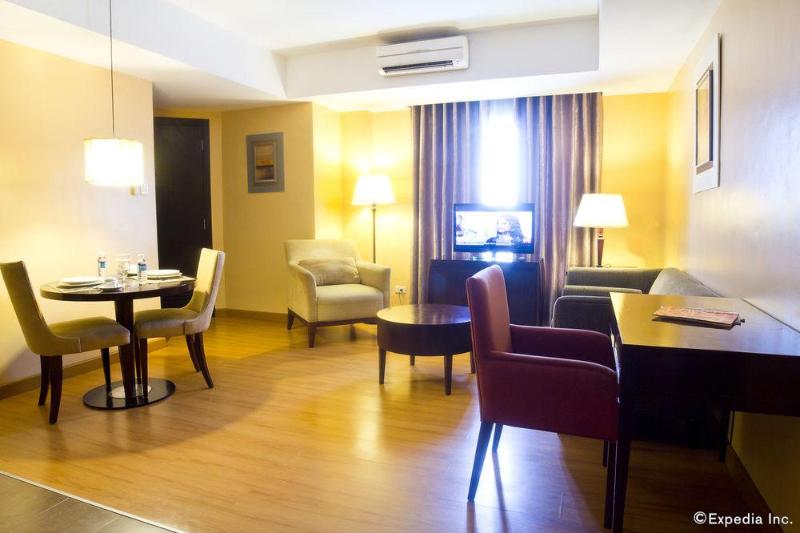 Photo of Lancaster Hotel Manila, 3-star hotel in Manila (and vicinity)