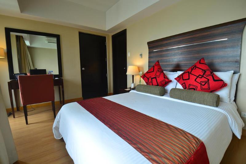 Photo of Lancaster Hotel Manila, 3-star hotel in Manila (and vicinity)
