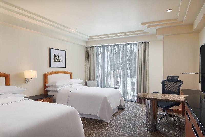 Photo of Sheraton Manila Bay, 5-star hotel in Ermita