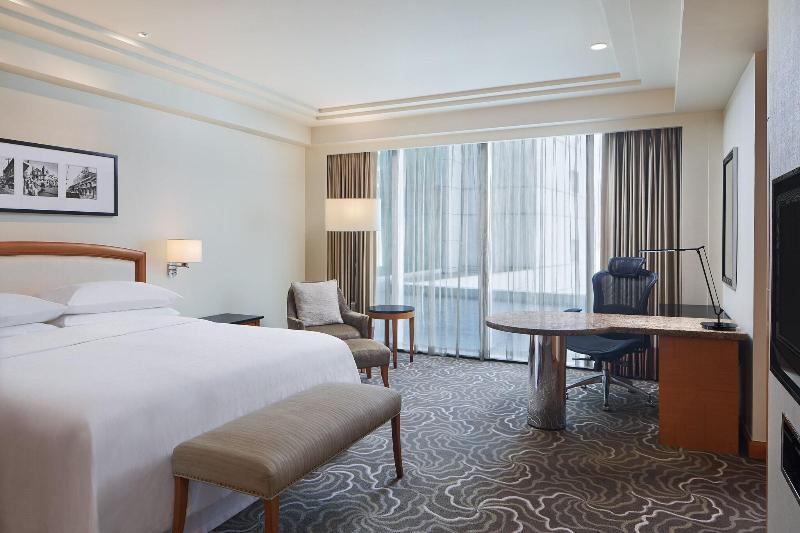 Photo of Sheraton Manila Bay, 5-star hotel in Ermita