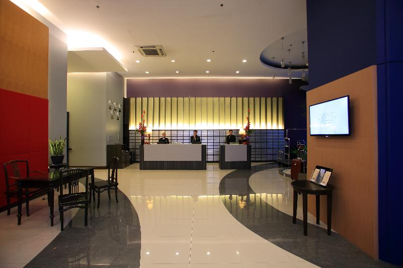 Photo of The Malayan Plaza, 3-star hotel in Manila (and vicinity)