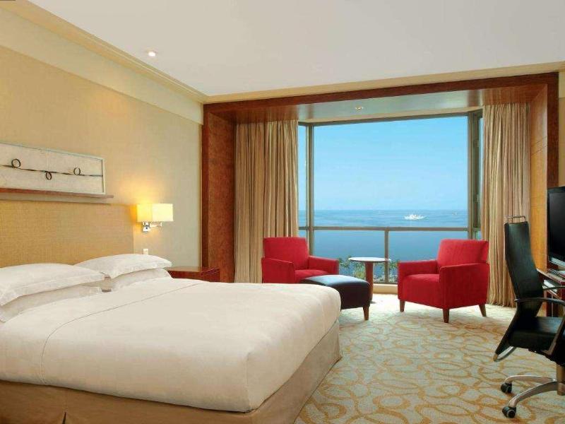 Photo of New Coast Hotel Manila, 5-star hotel in Ermita