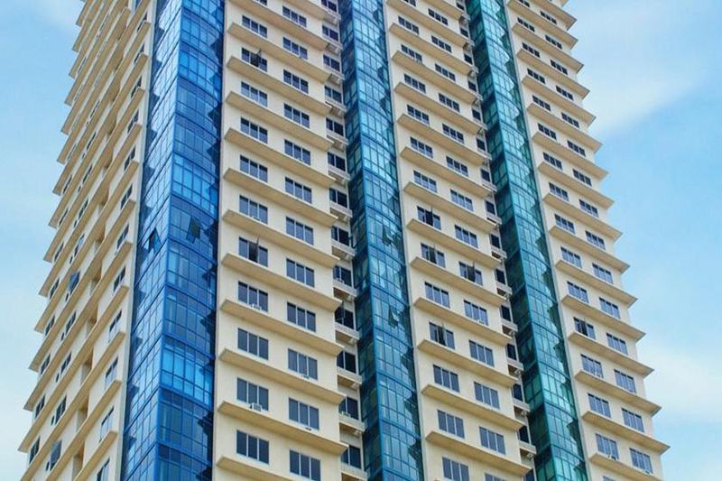 Astoria Plaza exterior, 4-Star hotel in Manila (and vicinity)
