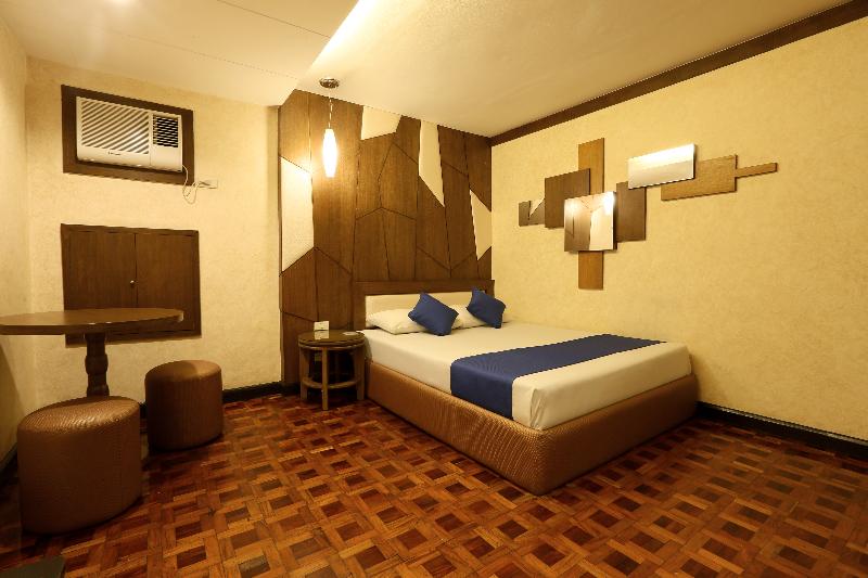 Photo of The Manila Hotel, 2-star hotel in Ermita