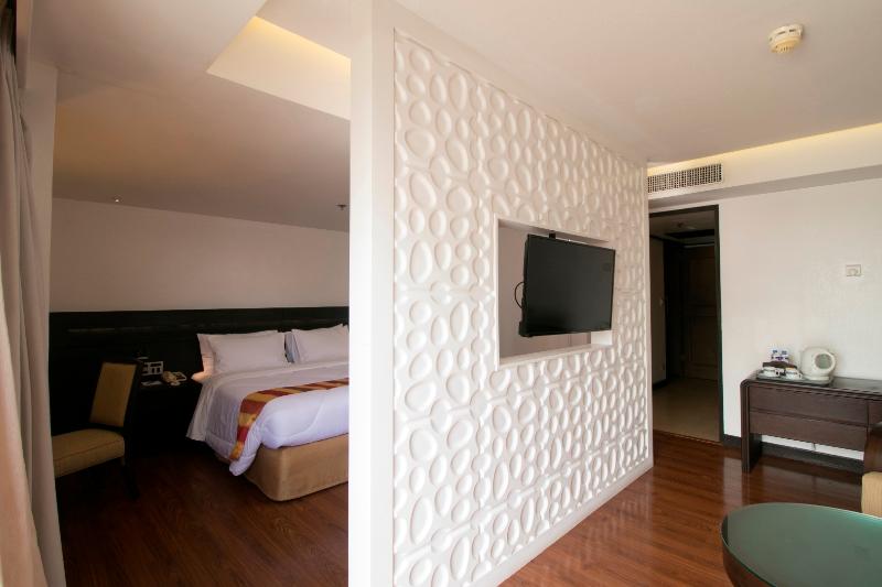 Photo of Century Park Hotel, 4-star hotel in Malate
