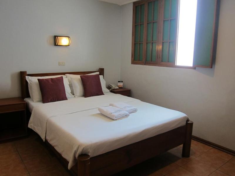 Photo of Nichols Airport Hotel hotel in Manila (and vicinity)