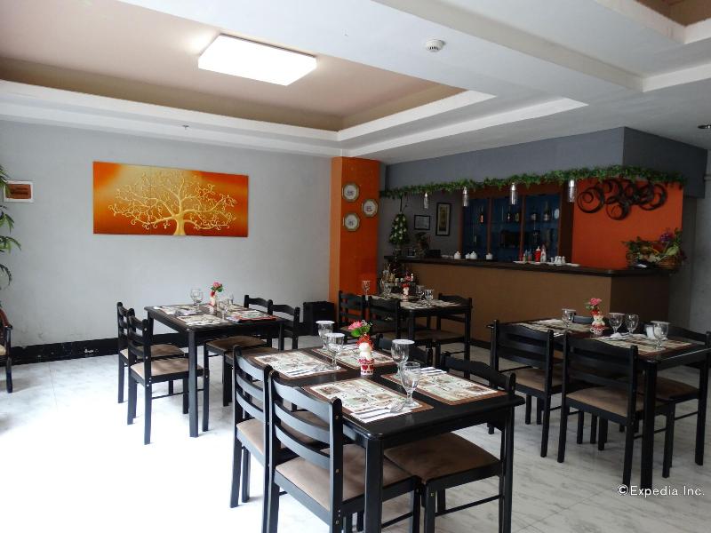 Photo of Silver Oaks Suite Hotel, 3-star hotel in Ermita