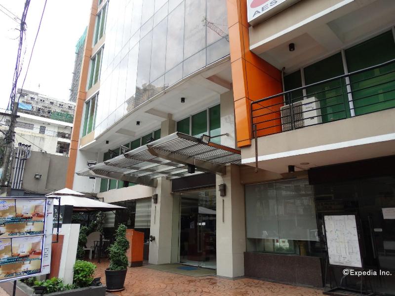Photo of Silver Oaks Suite Hotel, 3-star hotel in Ermita