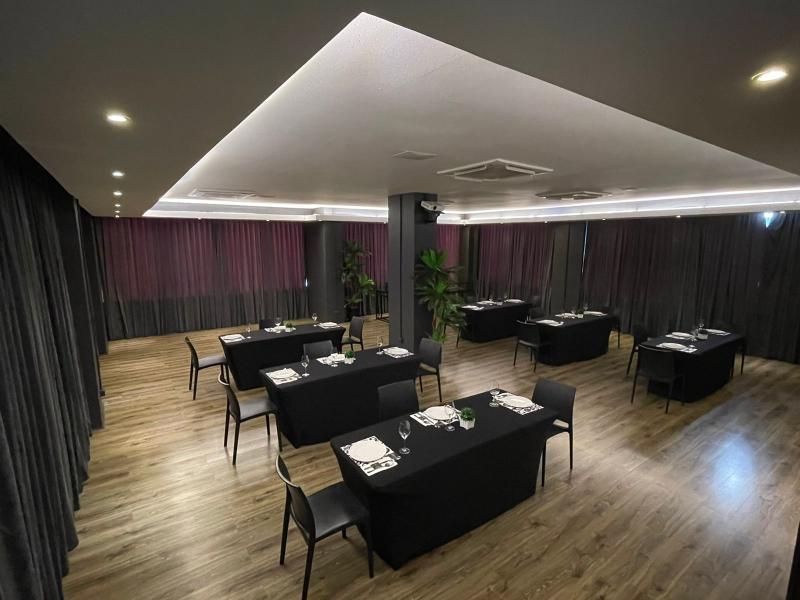 Photo of Azumi Boutique Hotel, 4-star hotel in Alabang