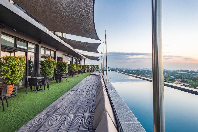 Photo of Azumi Boutique Hotel, 4-star hotel in Alabang