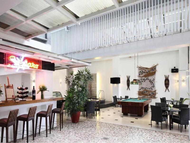 Photo of Manila Lotus Hotel, 3-star hotel in Ermita