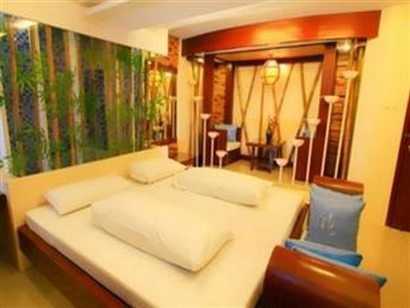 Victoria Court Las Piñas exterior, 2-Star hotel in Manila (and vicinity)