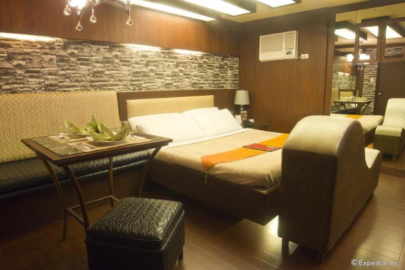 Photo of Victoria Court Las Piñas, 2-star hotel in Manila (and vicinity)