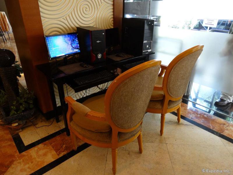 Photo of Palm Hotel Manila, 3-star hotel in Ermita