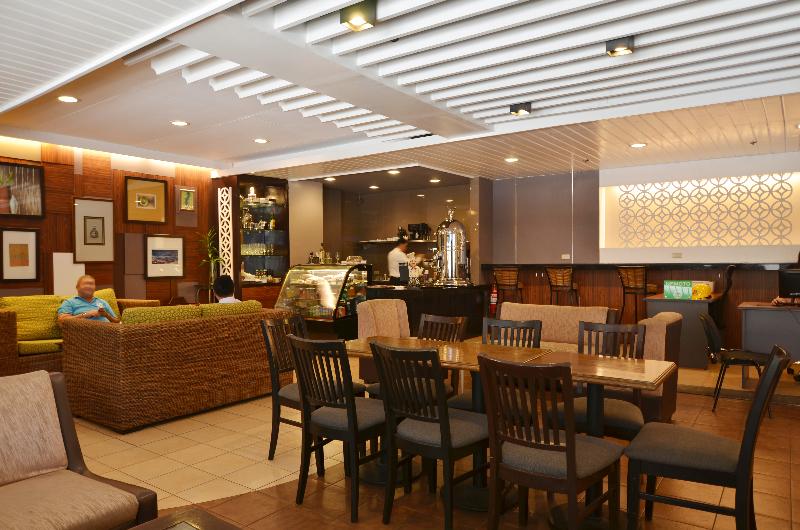 Photo of Pearl Garden Hotel, 3-star hotel in Ermita