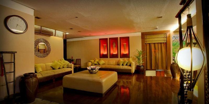 Photo of Networld Hotel Spa and Casino, 3-star hotel in Manila (and vicinity)