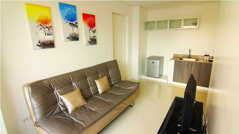 Photo of JMM Grand Suites, 3-star hotel in Ermita