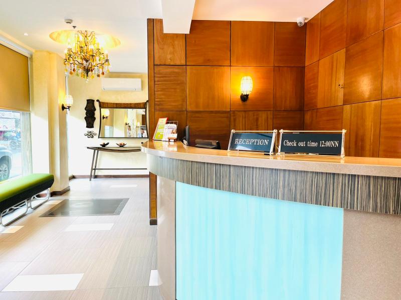 Photo of Pearl Lane Hotel, 3-star hotel in Ermita