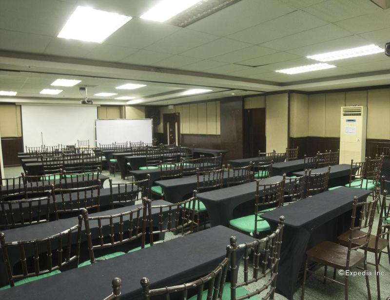 Photo of Eurotel North Edsa, 2-star hotel in Manila (and vicinity)