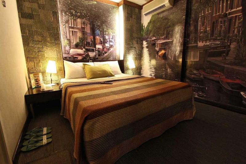 Photo of Eurotel North Edsa, 2-star hotel in Manila (and vicinity)