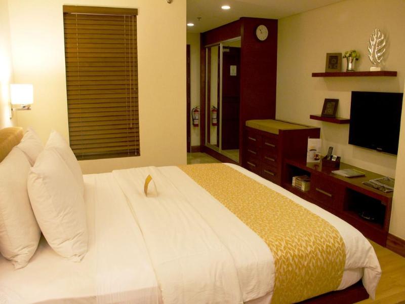 Photo of Parque Espana Residence Hotel, 4-star hotel in Alabang