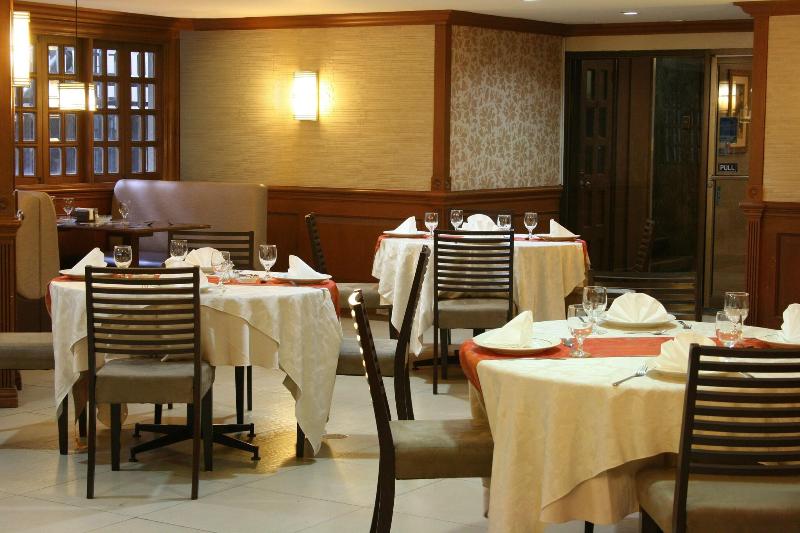 Photo of Rothman Hotel, 3-star hotel in Ermita
