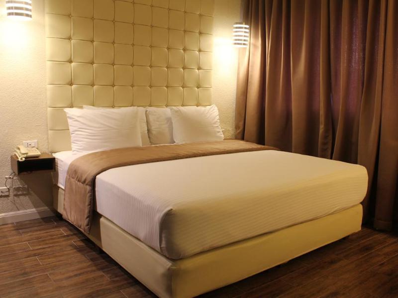 Photo of Rothman Hotel, 3-star hotel in Ermita