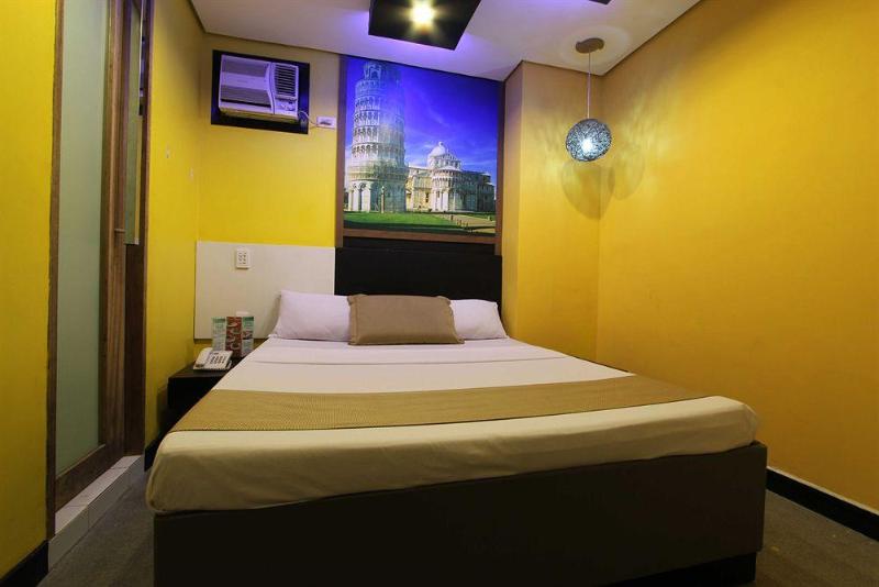 Photo of Hotel DreamWorld North EDSA, 3-star hotel in Manila (and vicinity)