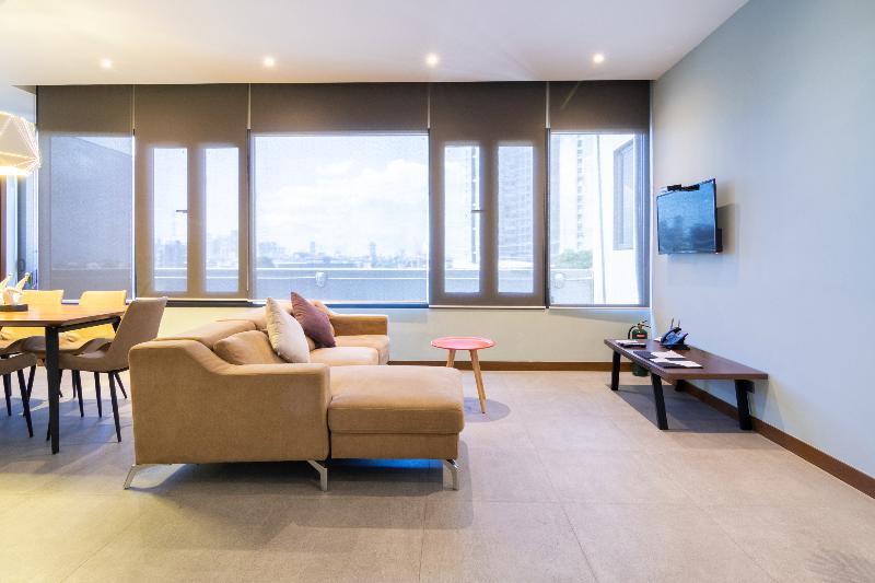 Photo of Ace Hotel & Suites, 2-star hotel in Manila (and vicinity)
