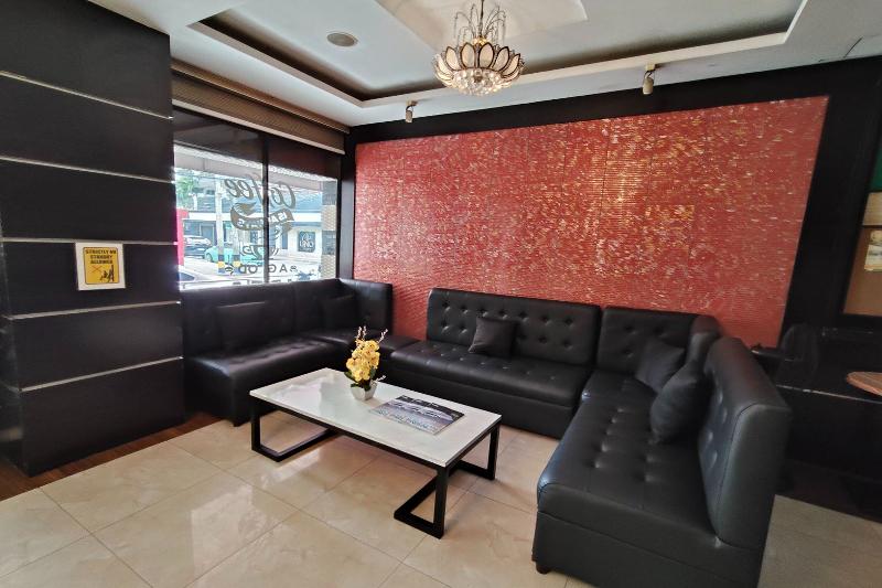 Photo of Manila Crown Palace Hotel, 3-star hotel in Ermita