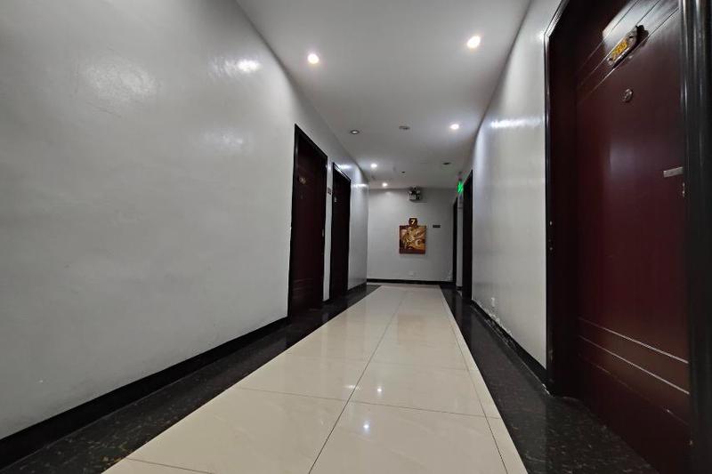 Photo of Manila Crown Palace Hotel, 3-star hotel in Ermita