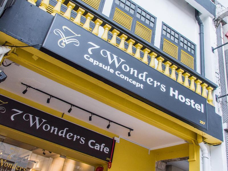 7 Wonders Hostel, Singapore