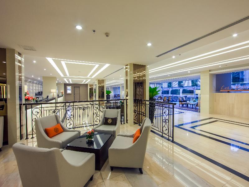 Photo of Mandarin Hotel Managed by Centre Point, 4-star hotel in Bangkok (and vicinity)