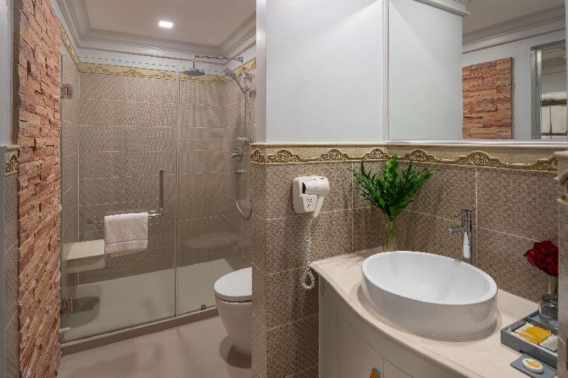 Photo of Kingston Suites Bangkok, 4-star hotel in Bangkok (and vicinity)