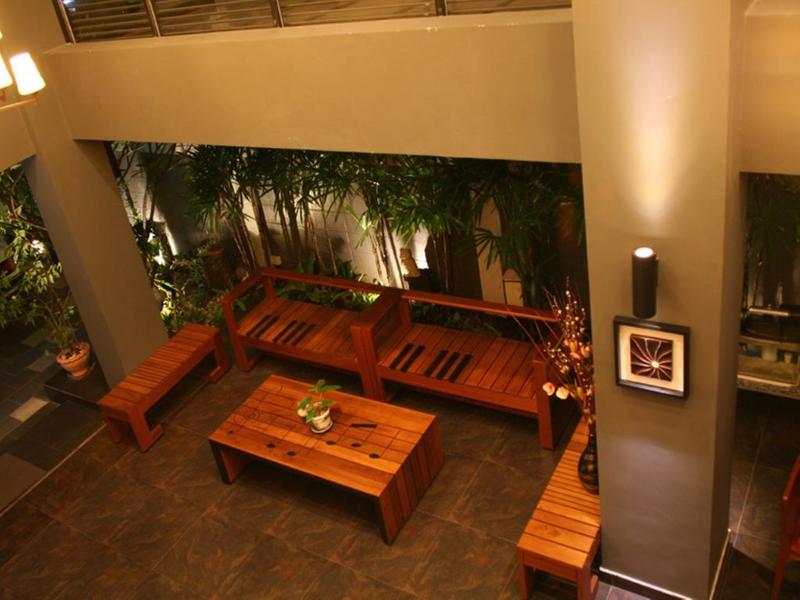 Photo of Silom Forest Exclusive Residence, 3-star hotel in Bangkok (and vicinity)