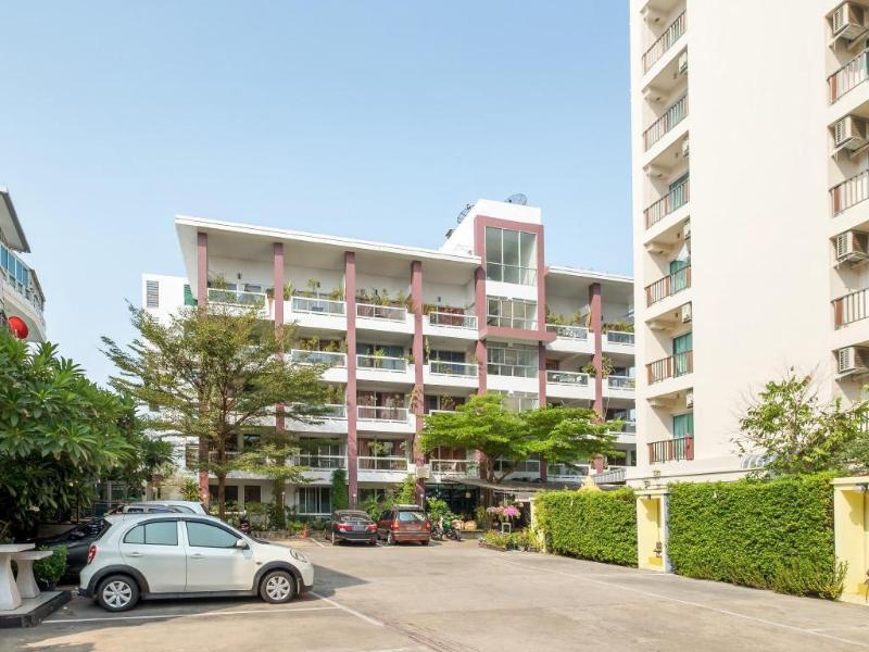 Photo of Bansabai Hostel, 3-star hotel in Bangkok (and vicinity)