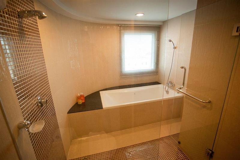 Photo of S.M. Grande Residence, 3-star hotel in Bangkok (and vicinity)