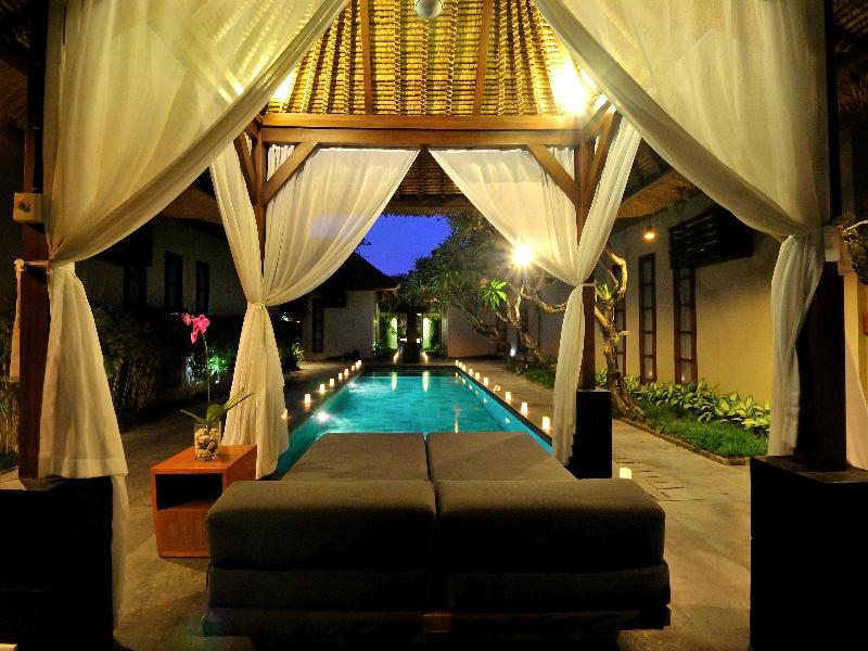 Uma Sapna Seminyak, Singapore