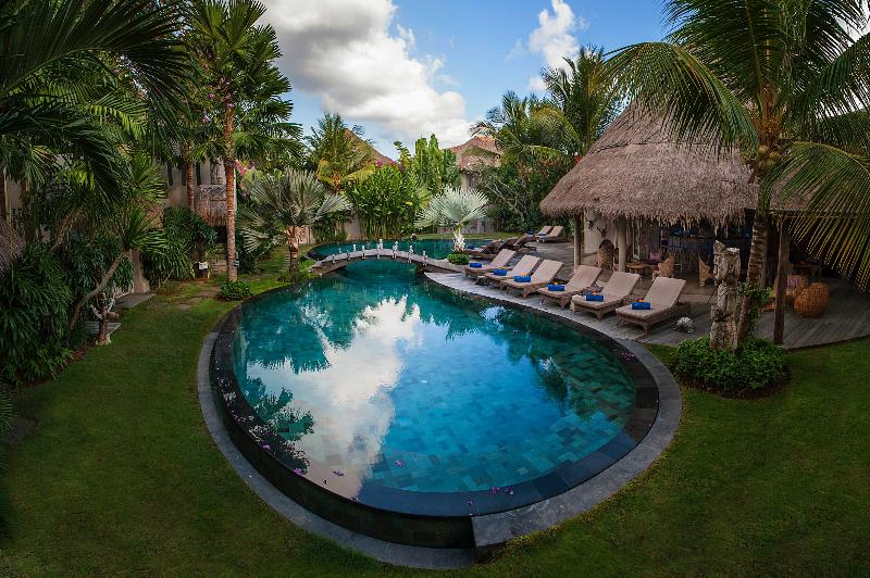 Blue Karma Dijiwa Seminyak, Singapore