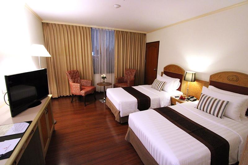 Photo of Grand Tower Inn Rama VI Hotel, 4-star hotel in Bangkok (and vicinity)