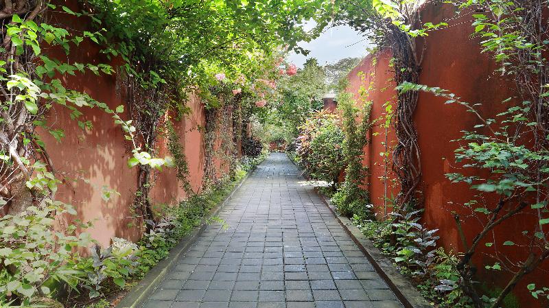 Villa Bali Asri Batubelig, Singapore