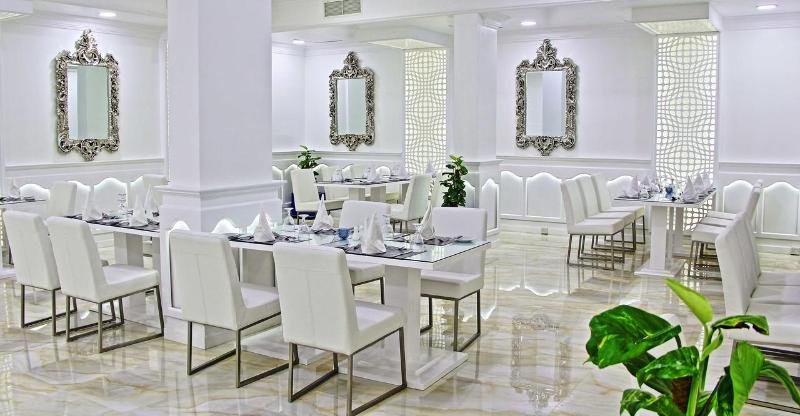 Photo of Bahrain International Hotel, 4-star hotel in Manama