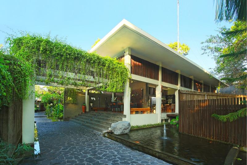 Le Jardin Villas Seminyak, Singapore