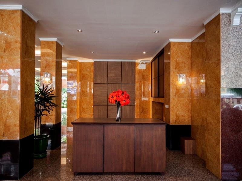 Photo of Tara Lake Hotel, 3-star hotel in Bangkok (and vicinity)