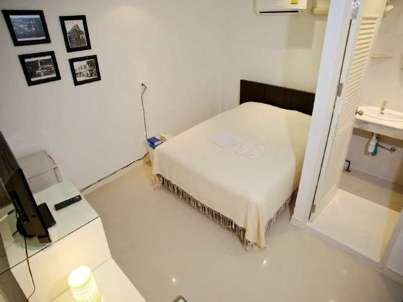 Photo of First House Hotel, 3-star hotel in Bangkok (and vicinity)