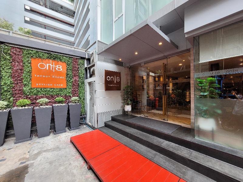 Citrus Sukhumvit 11 Bangkok by Compass Hospitality, Singapore
