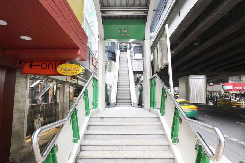 Photo of Citrus Sukhumvit 11 Bangkok by Compass Hospitality, 3-star hotel in Bangkok (and vicinity)