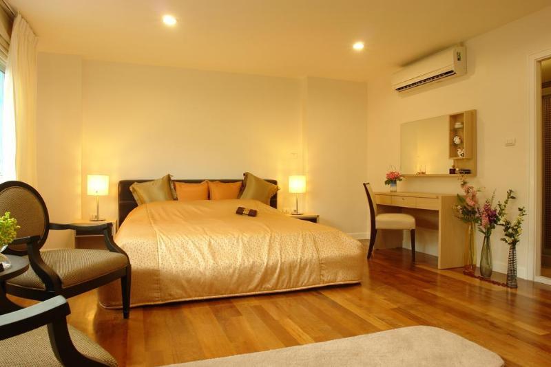 Photo of Nara Suite Residence Bangkok, 3-star hotel in Bangkok (and vicinity)